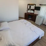 Olimpos ベッド・アンド・ブレックファスト 4*